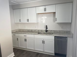 255 Pinehurst Ave, Rensselaer, NY 12144