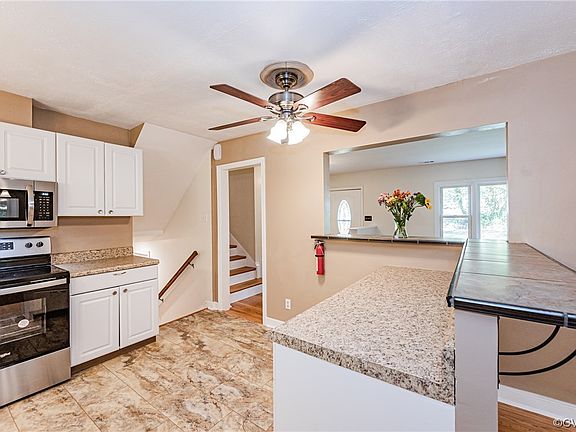 3rd image of 8406 Yondota Ln