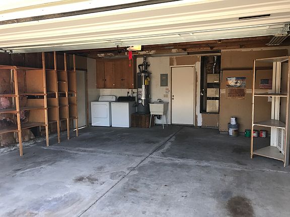 3rd image of 208 Rosilie St