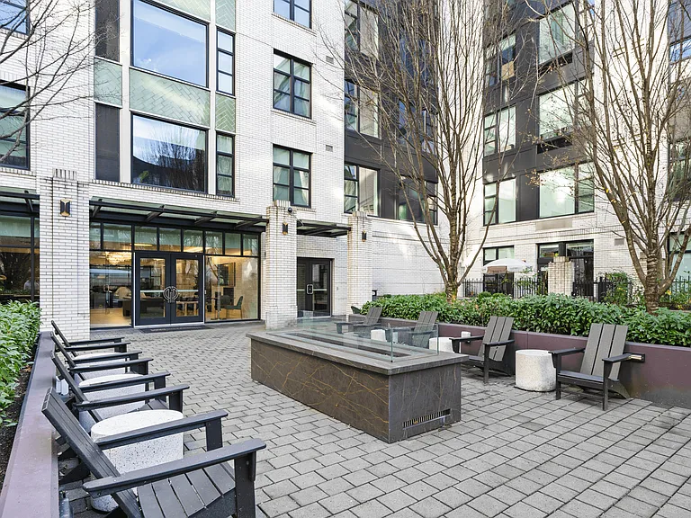 Outdoor Patio Area at The Parker Apartments in Portland, OR 97209