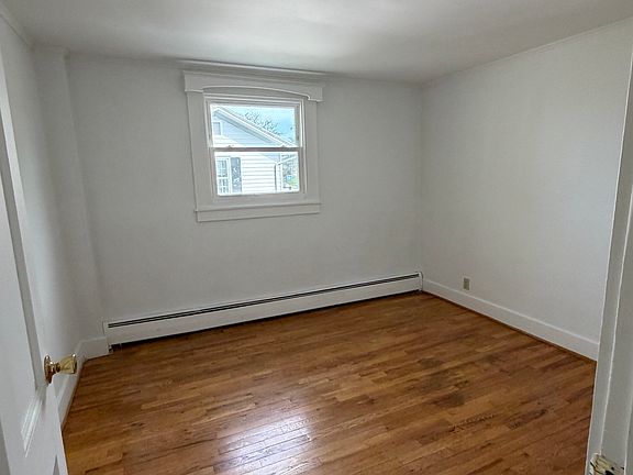 5th image of 366-68 N Main St #1