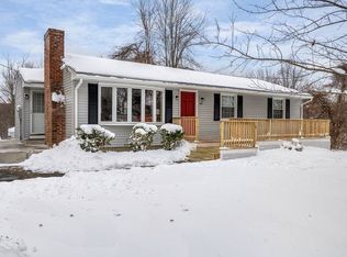 63 Pommogussett Rd, Rutland, MA 01543