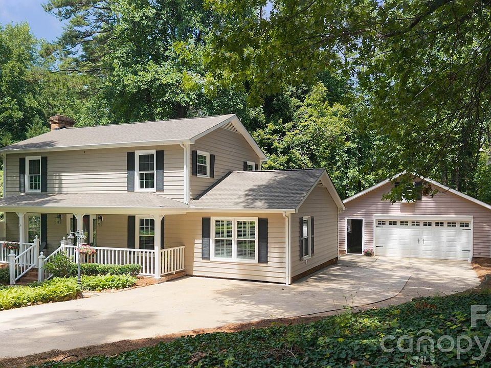 1st image of 110 Sawtooth Ln