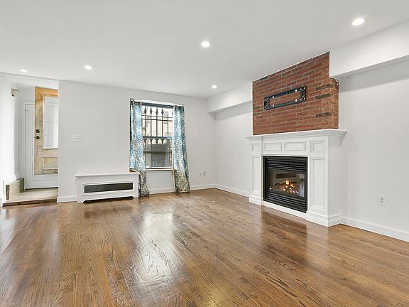 4th image of 1093 Herkimer St #1