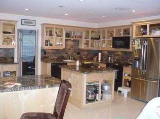 7508 Arthur St, Hollywood, FL 33024