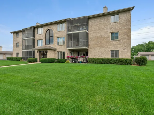 5041 139th Pl APT 408, Crestwood, IL 60418