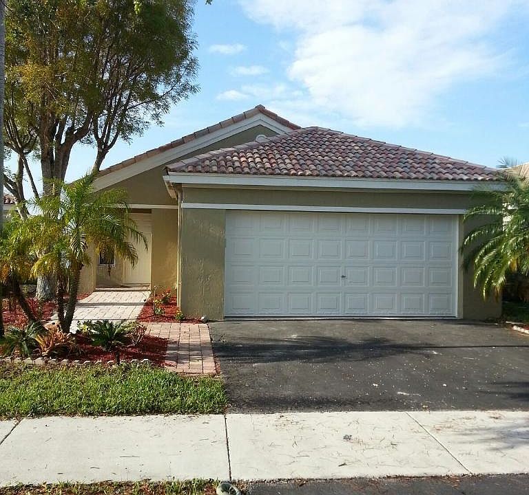 1st image of 1569 Salerno Cir