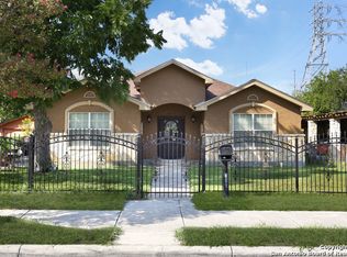 409 Arbor Pl, San Antonio, TX 78207