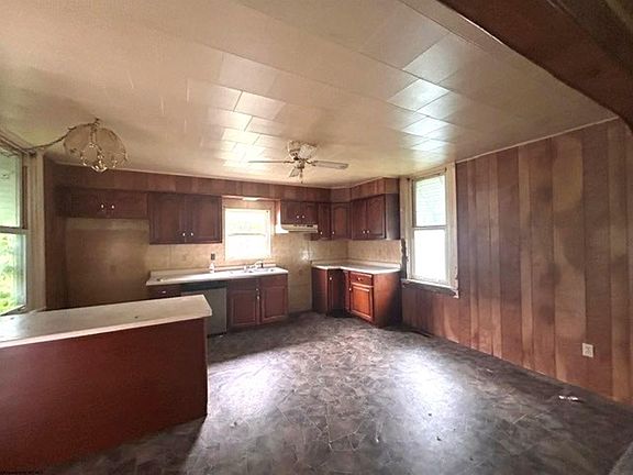 2nd image of 234 Dunn Ave