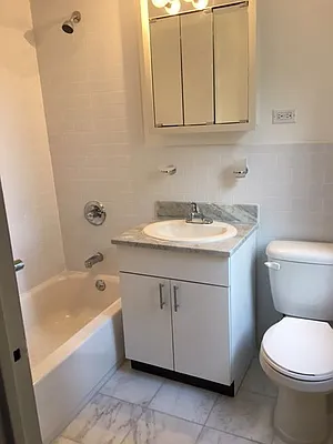 Rented by Solil Management | media 6