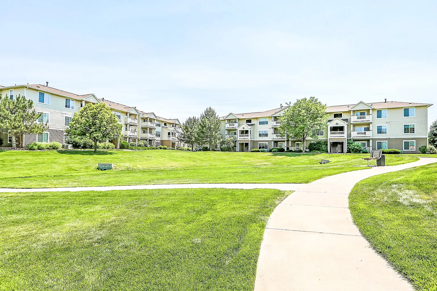 Riverwalk Apartments — Photo 2