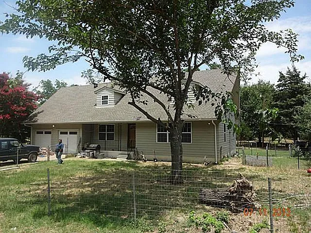 2779 Private Road 2410