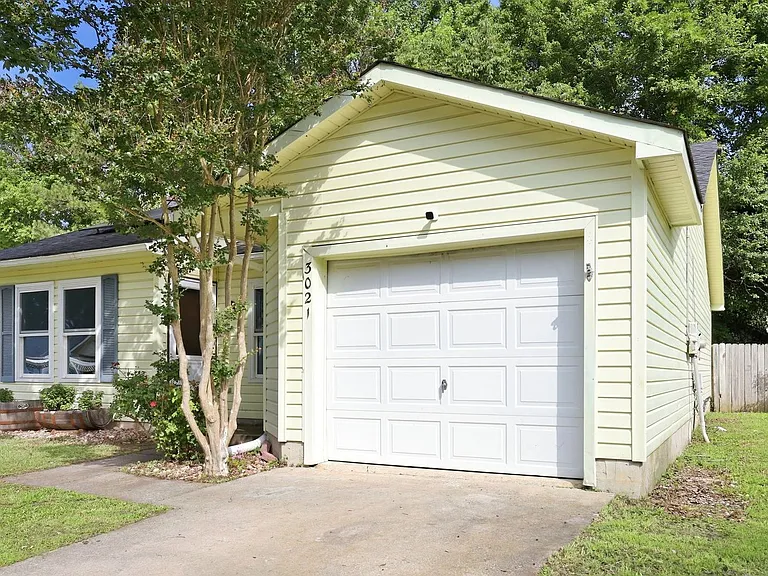 3021 Steeple Chase Ct — Photo 1