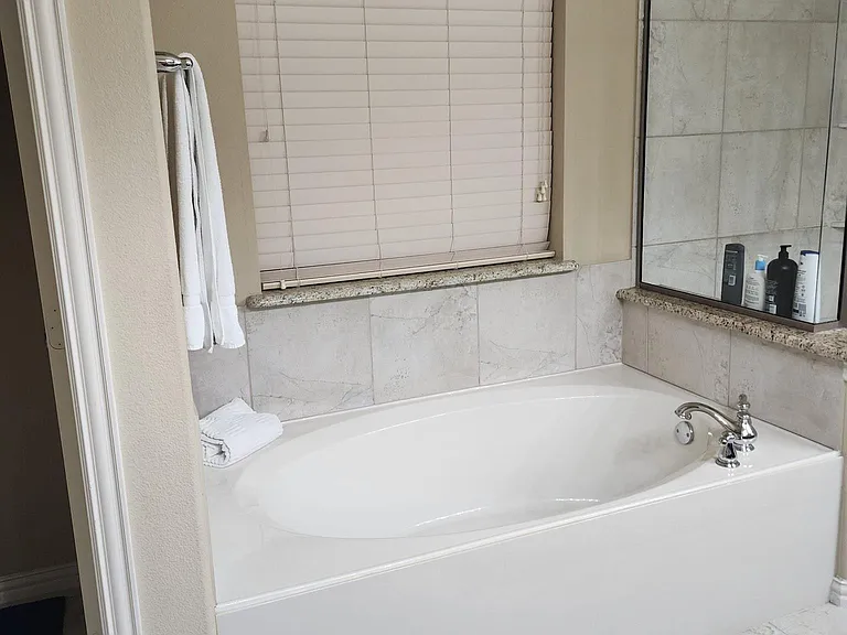 10082 Drawbridge Dr — Photo 13