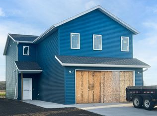 3101 45th Ave S, Grand Forks, ND 58201