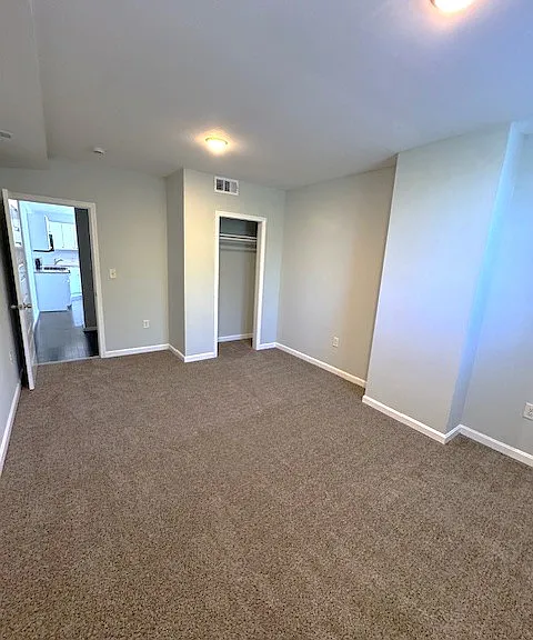 2402 Lakeview Ave #2 — Photo 11