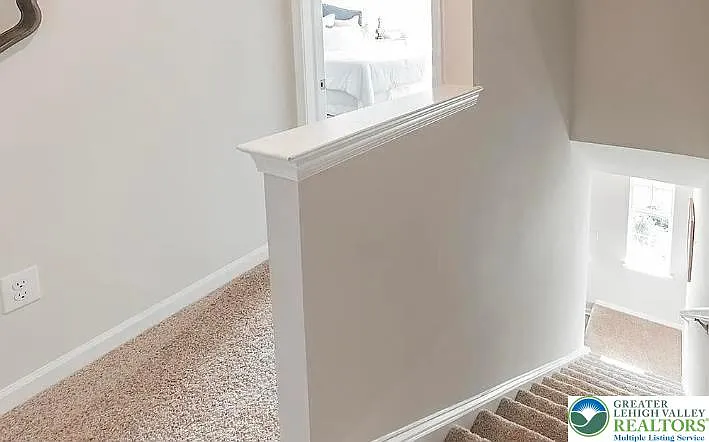 2160 S Poplar St — Photo 9