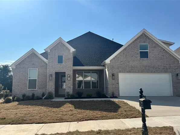 4935 N Delta Ave, Fayetteville, AR 72764