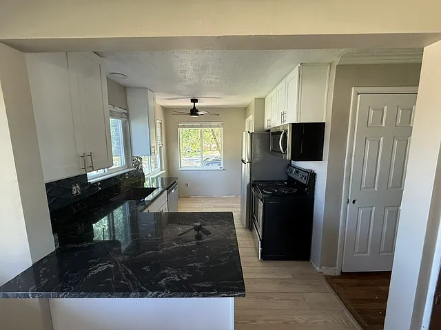 1293 S Main St — Photo 7