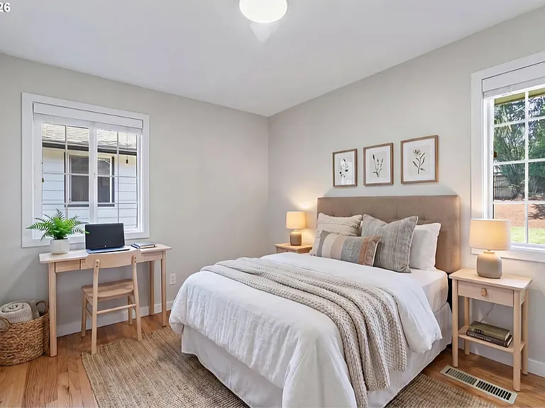 2140 SW Knollcrest Dr — Photo 5