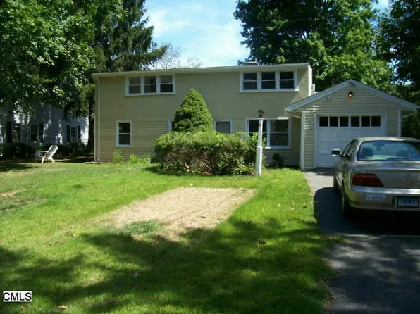 33 Assisi Way, Norwalk, CT 06851