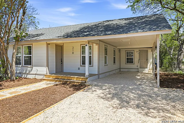 3 bed, 2.0 bath, 1450 sqft, $1,350 — Photo 3