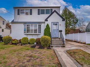 2465 Woodland Avenue, Wantagh, NY 11793