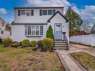 2465 Woodland Avenue, Wantagh, NY, 11793