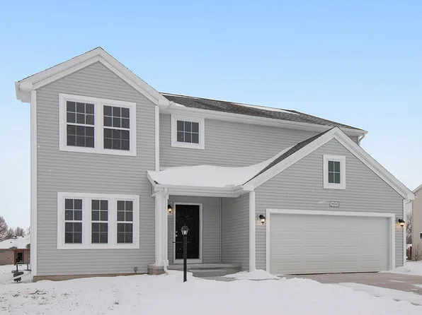 7951 Snow View Dr SE, Alto, MI 49302