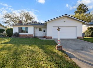 6378 Paso Dr, Redding, CA 96001