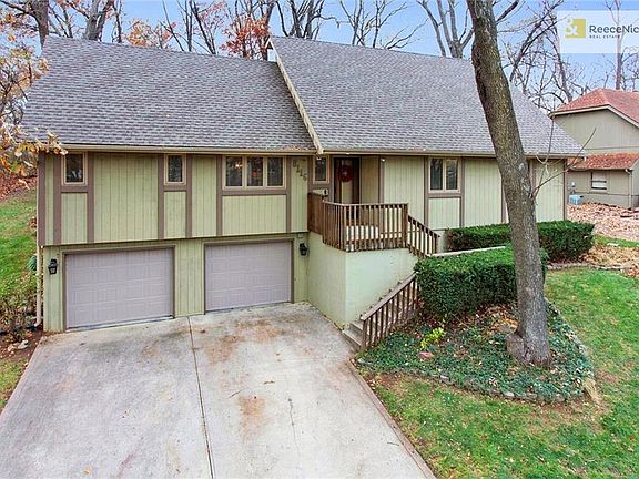 Enjoy the lake lifestyle at Weatherby Lake! Weatherby Lake is its own city with a private lake, swim beach, several parks, community center, and various clubs and activities for residents to participate in!