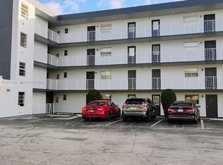 Royal Oaks, Miami, FL 33179