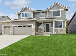 1315 Timber Ridge Dr, Norwalk, IA 50211