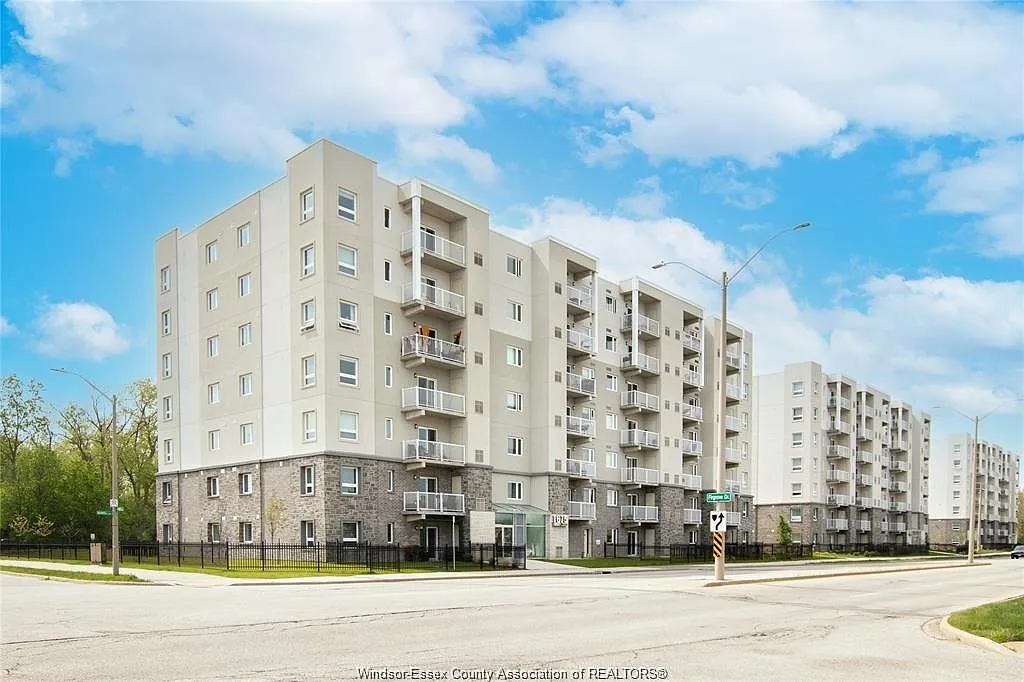 2 bed, 2.0 bath, 1200 sqft, $2,350 — Photo 1