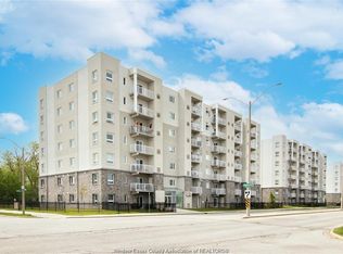 1675 Banwell Rd #202, Windsor, ON N8P 0G6