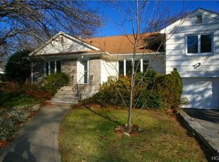3 Gaby Ln, New Rochelle, NY 10804