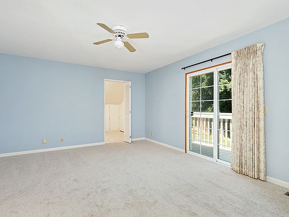 5th image of 9359 Blue Oak Dr