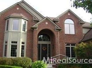 4857 E Strong Ct, Orchard Lake, MI