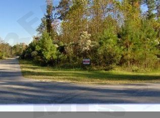 24 Long Point Rd, Chocowinity, NC 27817