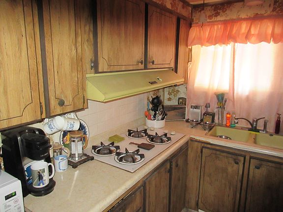 4th image of 311 Lake Mendocino Dr Spc 33
