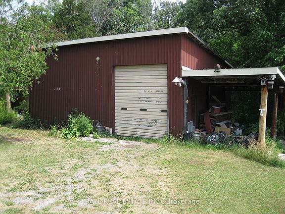 5th image of 895 Crowe River Rd