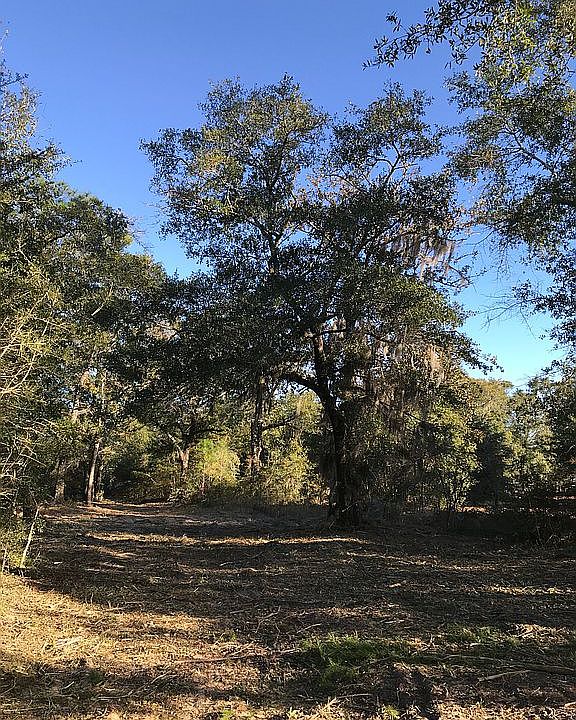 Entrance to Property 