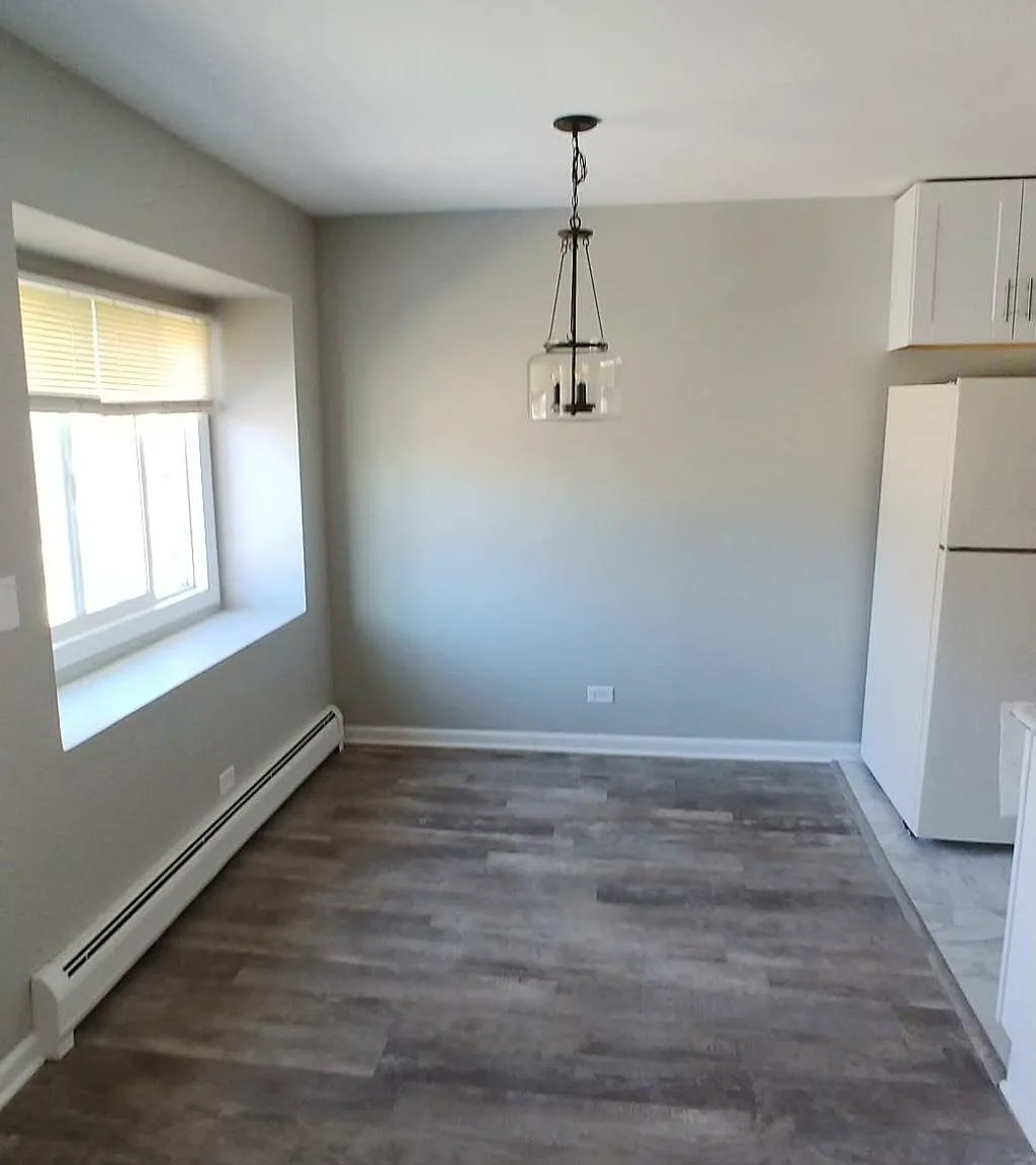 2 bed, 910 sqft, $1,600 — Photo 2