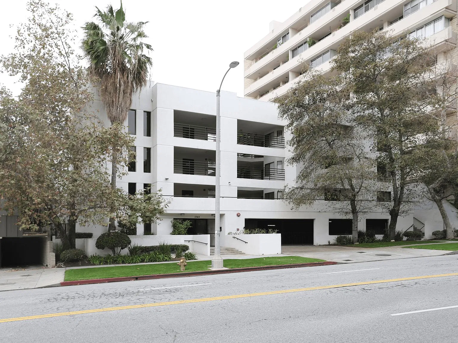 1345 Beverly Glen Blvd — Photo 1