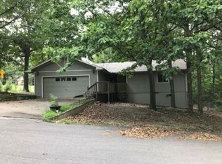 1 Chesham Ln, Bella Vista, AR 72714