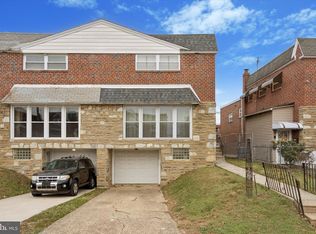 2127 Hoffnagle St, Philadelphia, PA 19152