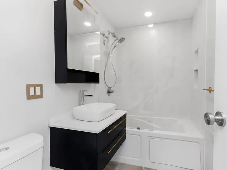 1155 Warburton Ave #1D — Photo 6