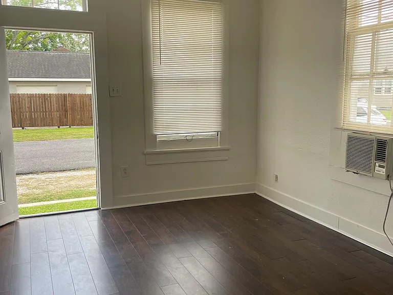 419 Cook St #1 — Photo 10