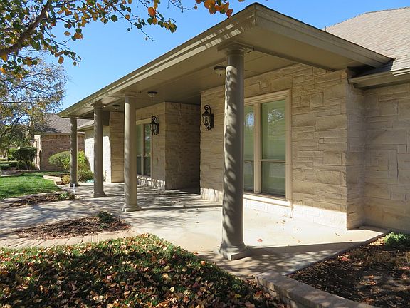 4th image of 21 La Promesa Cir