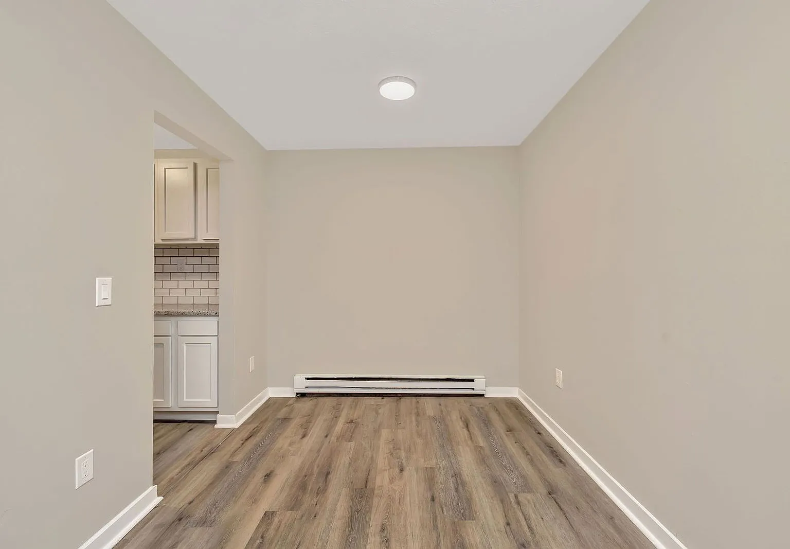 2 bed, 1.0 bath, 759 sqft, $1,150 — Photo 4